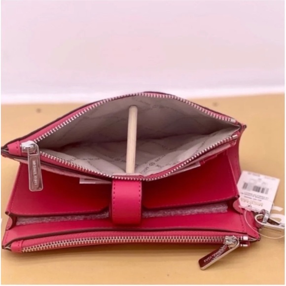 Michael Kors Jet Set travel double zip wristlet, wallet, clutch Electric Pink - Picture 3 of 6